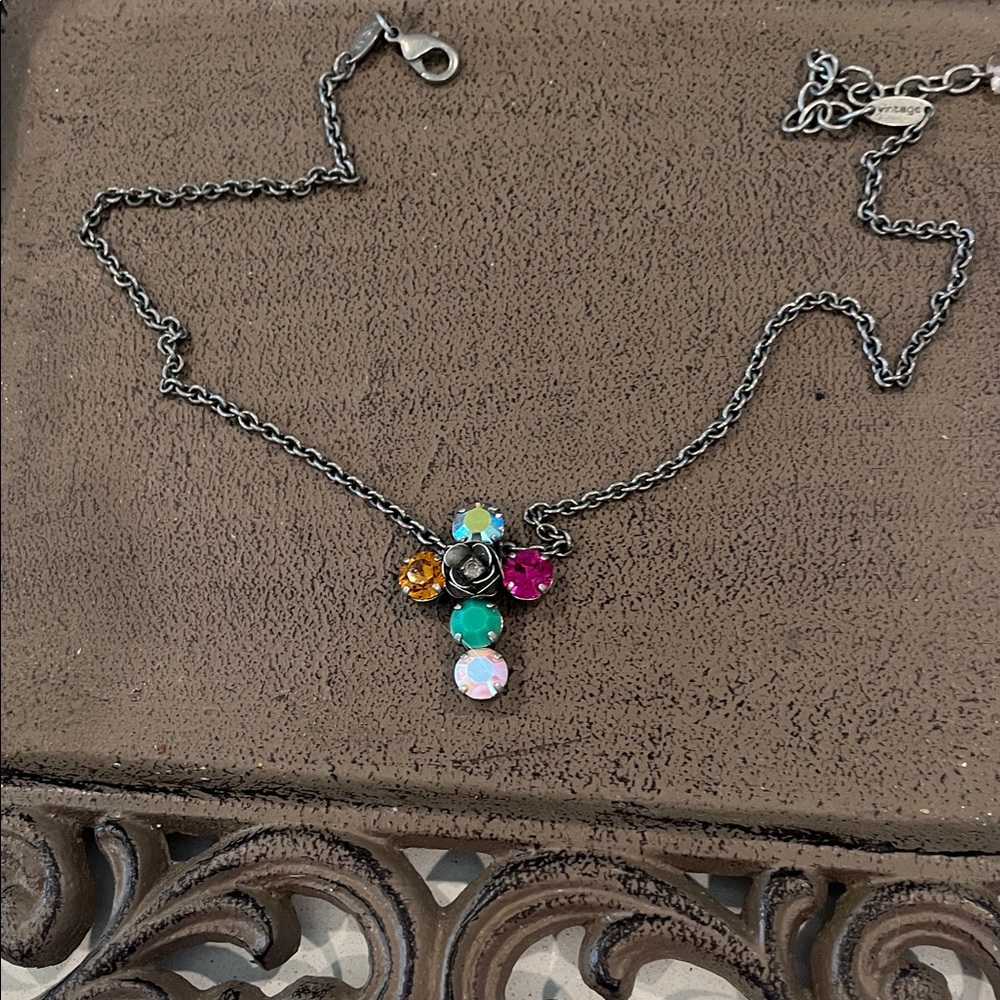 Elegant Multicolor Floral Necklace